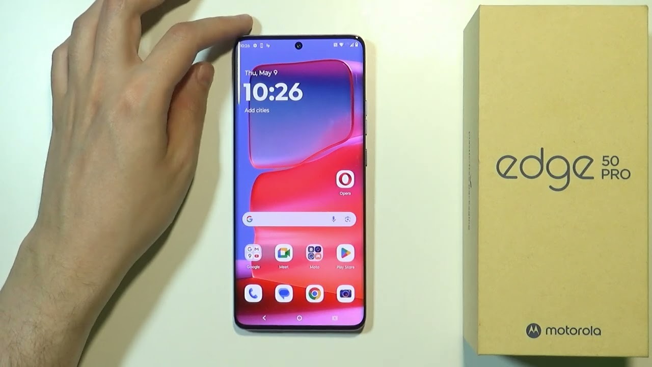 How do I remove Google Assistant from the power button in Motorola
