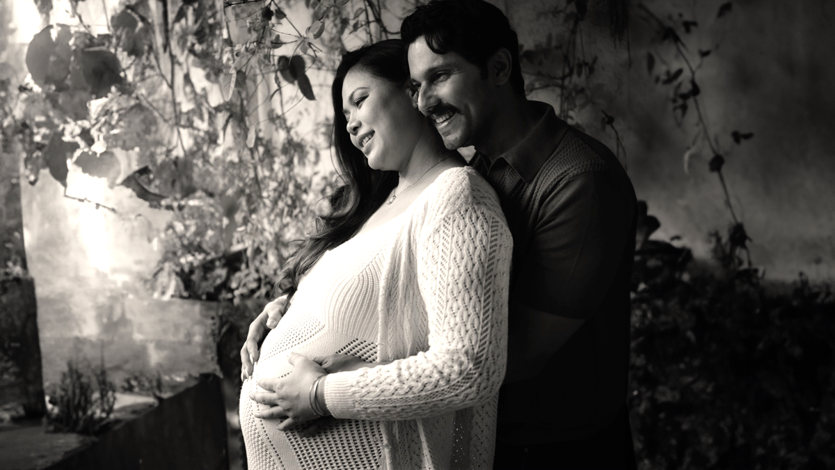 Randeep Hooda and Lin Laishram Welcomes Baby Girl, Shares Emotional First Photo 2 Randeep Hooda and Lin Laishram blessed with baby girl-1