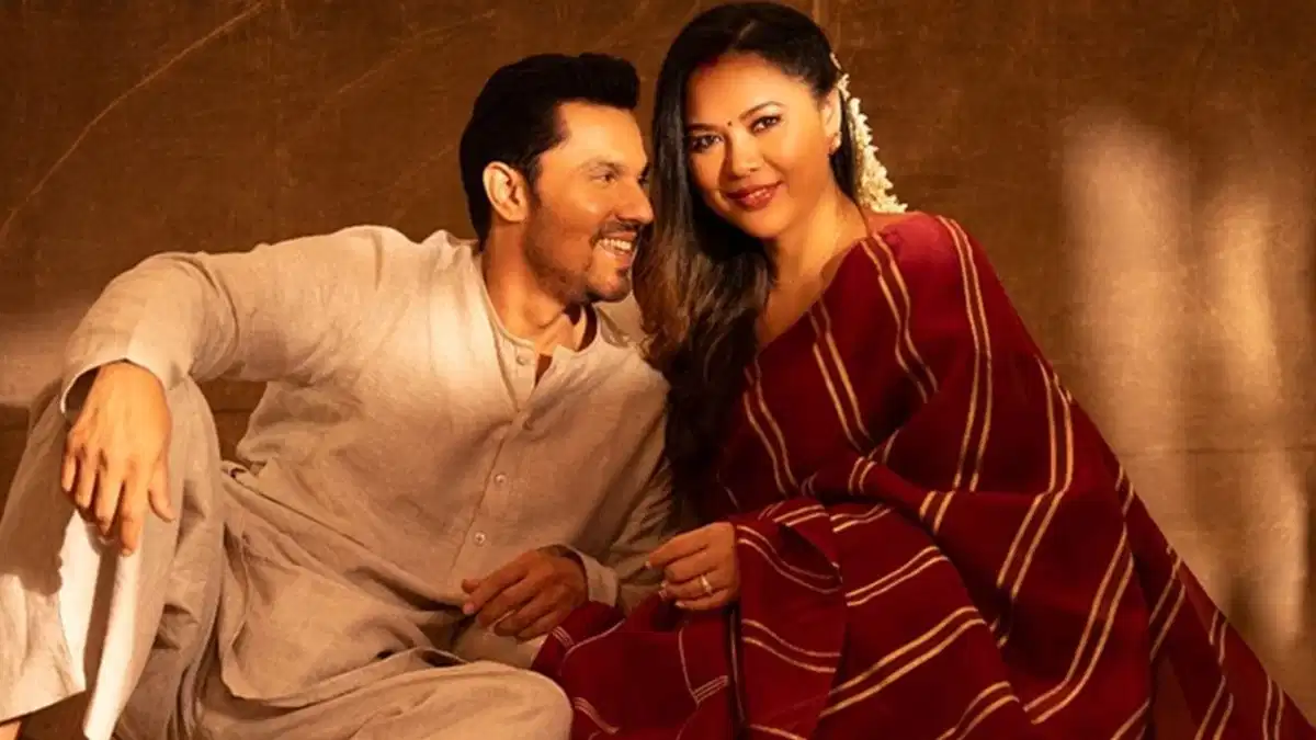 Randeep Hooda and Lin Laishram Welcomes Baby Girl, Shares Emotional First Photo 3 Randeep Hooda and Lin Laishram blessed with baby girl-2